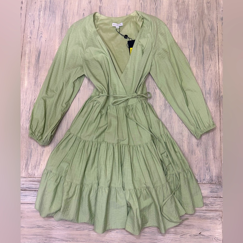 🤩NWT - Gianni Bini 3/4 Sleeve Wrapped Lining Dress Size S
